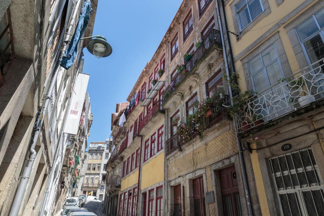 Ribeira Smart Suite OOporto Esterno foto