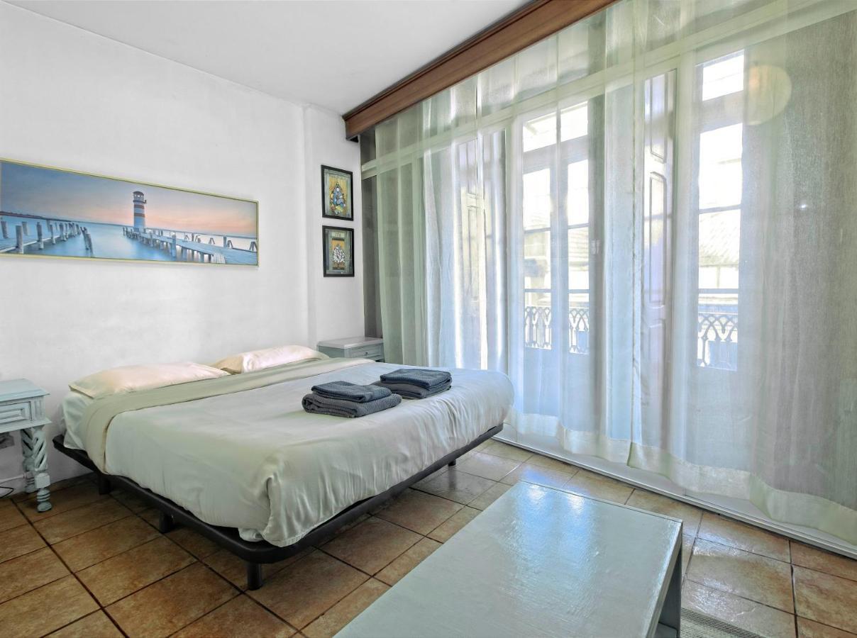 Ribeira Smart Suite OOporto Esterno foto