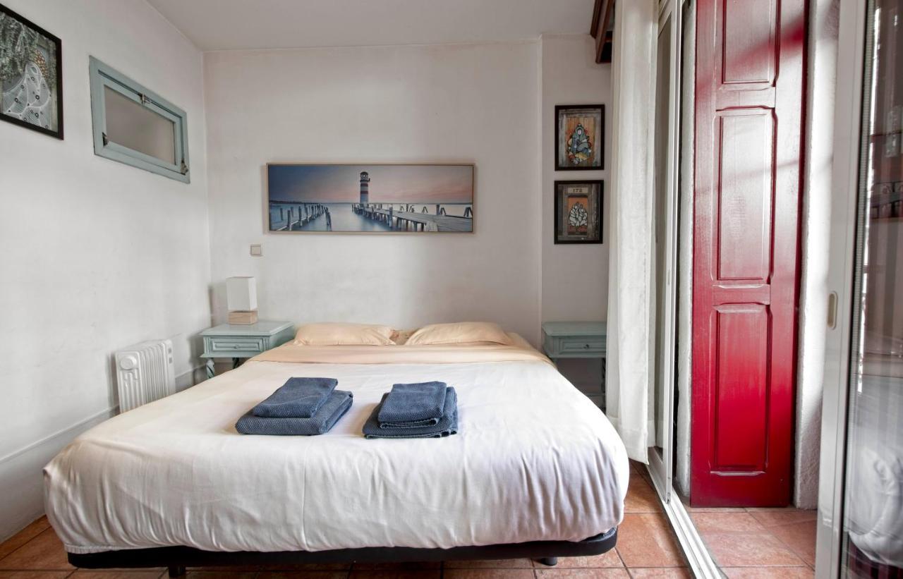 Ribeira Smart Suite OOporto Esterno foto